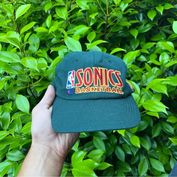 Vintage Seattle Sonics Snap Back Cap on Champion Blank - Picture 1 of 8